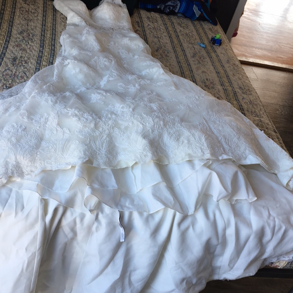 Wedding dress